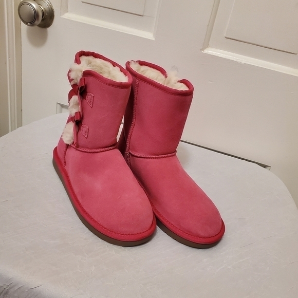 NWOB Koolaburra By UGG Suede Pink Short Boots Size 5 - Picture 10 of 10